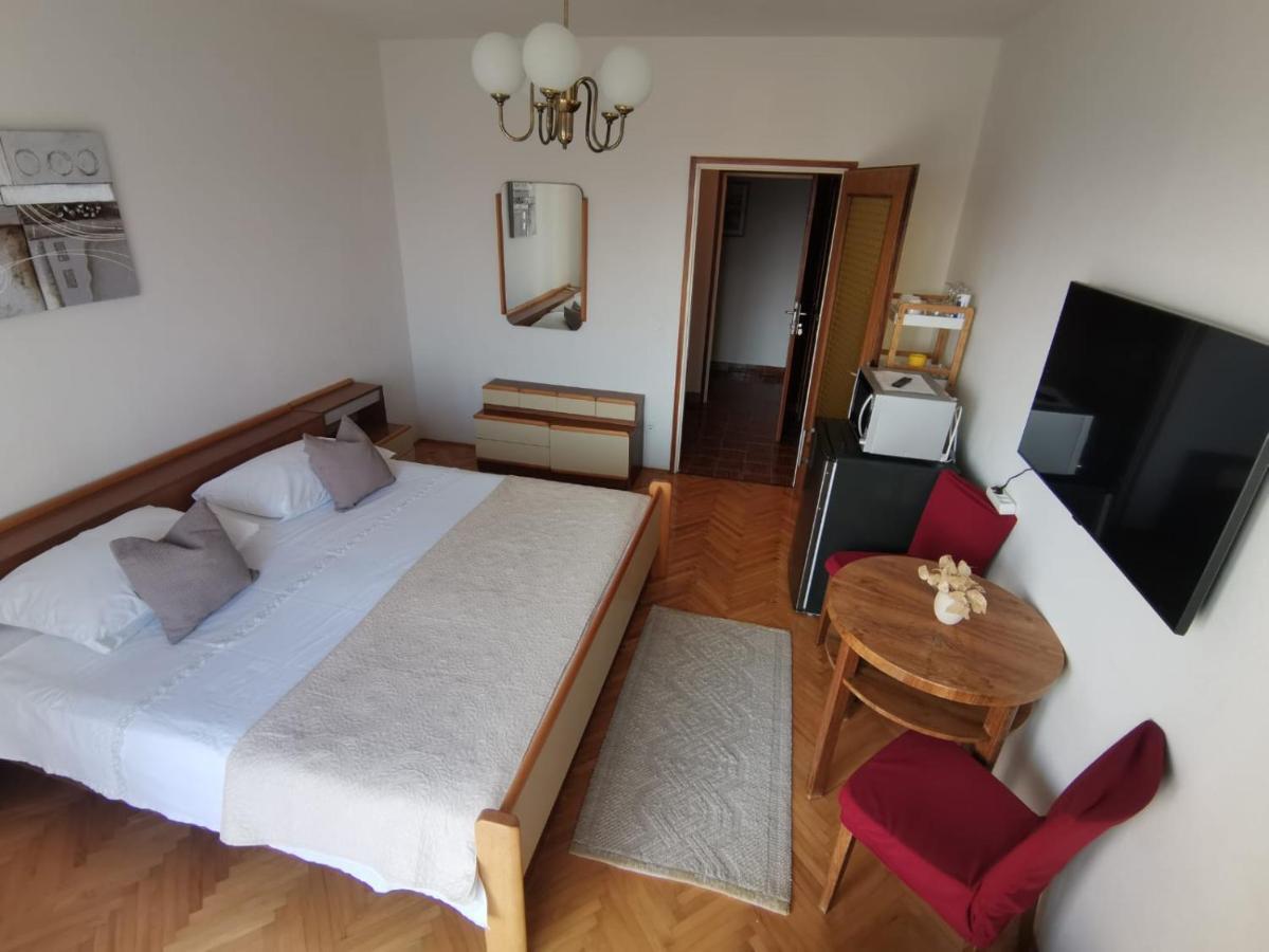 Apartments Zara Міміце Екстер'єр фото
